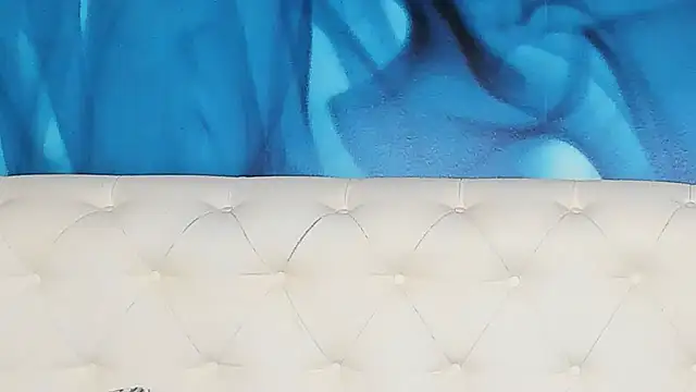SkinnyDolly online show from May 17, 2026, 2:11 am