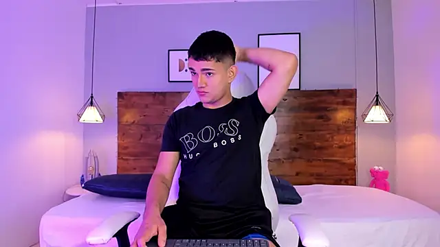 Snapshot of ander_deimond_ chatting on February 10, 2025, 1:22 pm ander deimond  online show from February 10, 2025, 1:22 pm