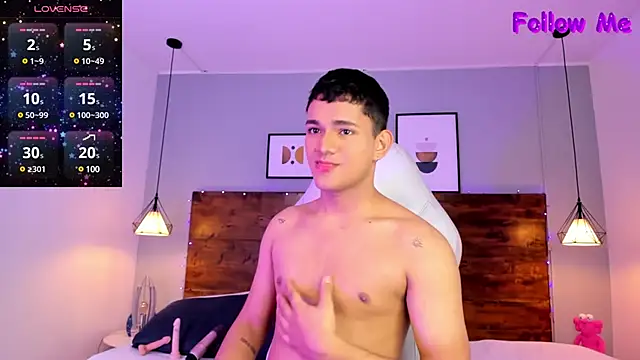 Snapshot of ander_deimond_ chatting on February 4, 2025, 3:57 pm ander deimond  online show from February 4, 2025, 3:57 pm