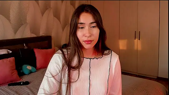 Bambiii bby online show from December 1, 2025, 3:07 am