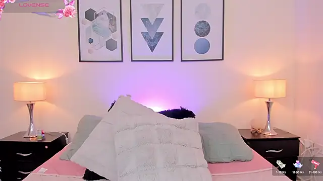 Snapshot of JulianaWaldo chatting on September 11, 2025, 1:11 pm JulianaWaldo online show from September 11, 2025, 1:11 pm