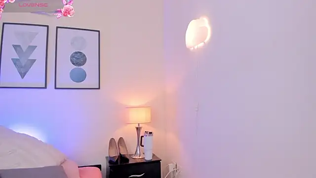 Snapshot of JulianaWaldo chatting on October 23, 2025, 2:49 pm JulianaWaldo online show from October 23, 2025, 2:49 pm