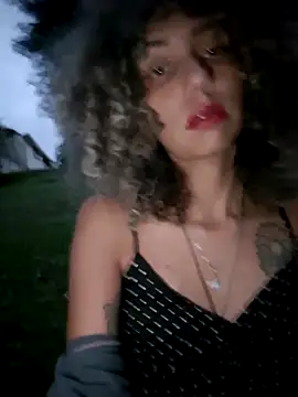 Snapshot of tucurly_latina chatting on January 1, 2025, 11:40 pm tucurly latina online show from January 1, 2025, 11:40 pm