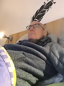 bogland33 online show from November 16, 2025, 7:51 pm