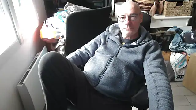 bogland33 online show from February 26, 2026, 12:49 pm