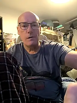 bogland33 online show from November 22, 2025, 8:18 pm