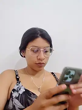 Snapshot of maye_dan chatting on September 13, 2025, 2:28 pm maye dan online show from September 13, 2025, 2:28 pm