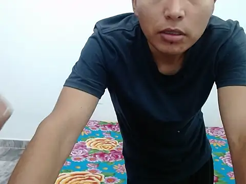 Snapshot of maye_dan chatting on March 6, 2025, 3:35 pm maye dan online show from March 6, 2025, 3:35 pm