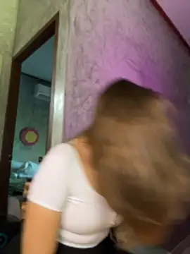  private person  online show from April 9, 2026, 8:53 am