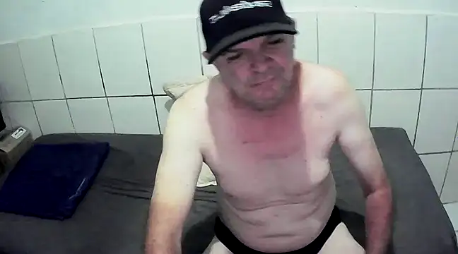 Snapshot of pierdona chatting on March 22, 2025, 10:59 pm pierdona online show from March 22, 2025, 10:59 pm