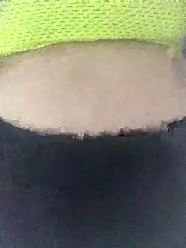 Snapshot of ahross chatting on October 24, 2025, 10:47 am ahross online show from October 24, 2025, 10:47 am