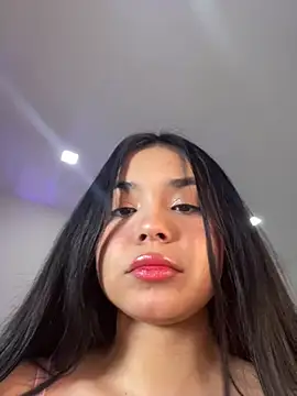 AuroraFiore online show from February 27, 2026, 3:18 am