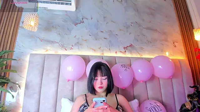 Doyeon Dae online show from April 2, 2026, 2:52 am