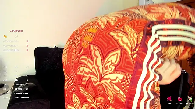 Snapshot of victoria__lace_ chatting on November 30, 2025, 6:52 pm victoria lace online show from November 30, 2025, 6:52 pm