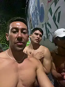 Snapshot of dantedesirexx chatting on March 11, 2025, 6:30 am dantedesirexx online show from March 11, 2025, 6:30 am