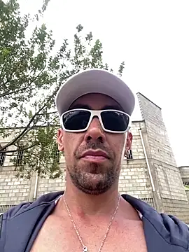 Snapshot of dantedesirexx chatting on February 27, 2025, 9:04 pm dantedesirexx online show from February 27, 2025, 9:04 pm