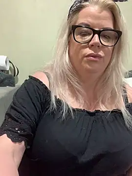 curvy-Ruby-Uk online show from January 21, 2025, 2:26 pm