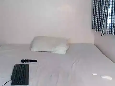 Crystal x ebony online show from October 25, 2025, 4:22 am