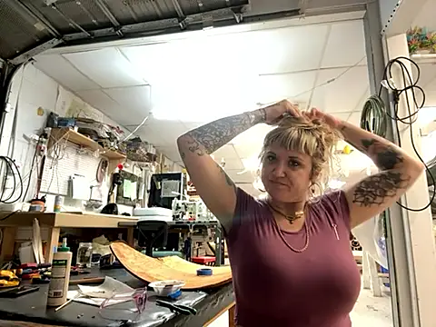 Snapshot of Babette_xox chatting on March 28, 2026, 1:17 am Babette xox online show from March 28, 2026, 1:17 am