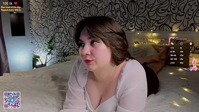 ZaraCrumpton online show from January 20, 2025, 11:13 am