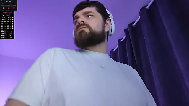 Snapshot of KingMarti chatting on January 14, 2026, 8:40 am KingMarti online show from January 14, 2026, 8:40 am