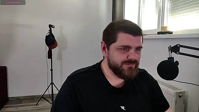 Snapshot of KingMarti chatting on September 14, 2025, 1:11 pm KingMarti online show from September 14, 2025, 1:11 pm