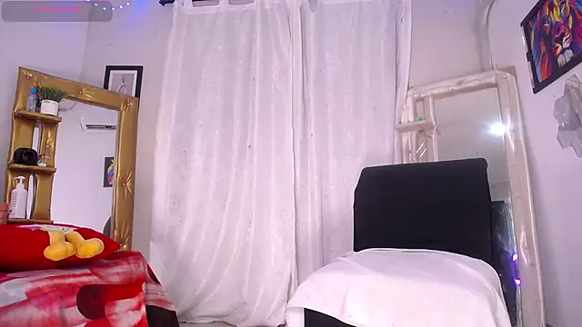 alaia 03 online show from May 13, 2026, 1:56 am