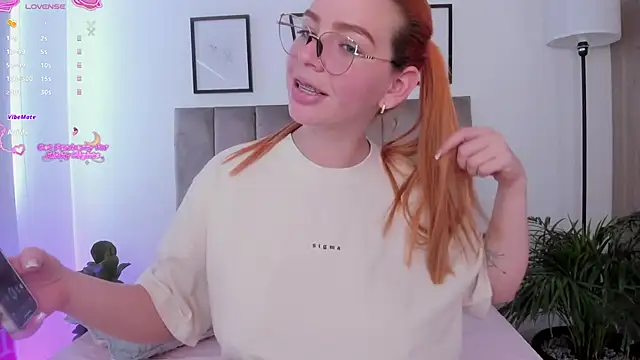 Snapshot of Niicoleta chatting on November 23, 2025, 8:52 pm Niicoleta online show from November 23, 2025, 8:52 pm