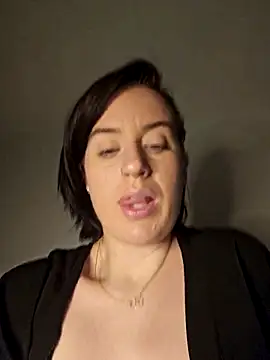 Snapshot of lindsay_33off chatting on March 7, 2025, 8:34 am lindsay 33off online show from March 7, 2025, 8:34 am