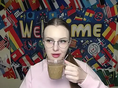 Snapshot of _AlMamiyy_ chatting on December 15, 2025, 1:50 pm AlMamiyy online show from December 15, 2025, 1:50 pm