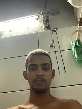 moreninhoP online show from December 31, 2024, 6:13 pm