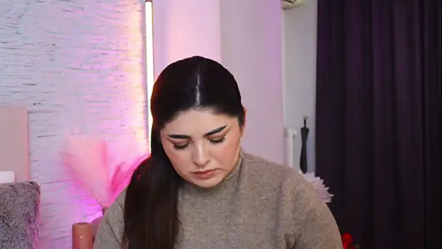 RachelSwaan online show from February 19, 2026, 7:38 am