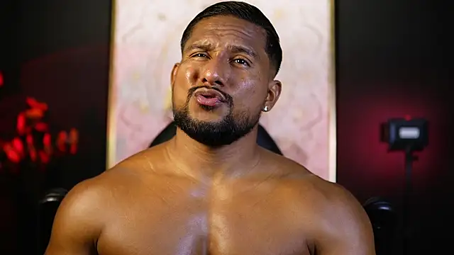 CallumMuscle online show from October 19, 2025, 5:05 pm