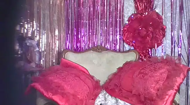 Snapshot of Izabella_gold chatting on February 28, 2025, 11:03 am Izabella gold online show from February 28, 2025, 11:03 am