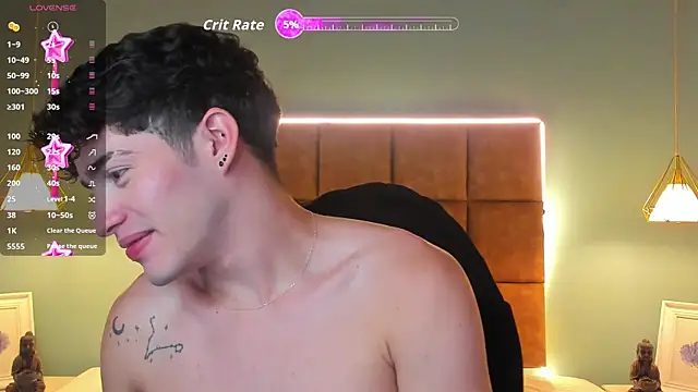 Snapshot of AlejooTwink chatting on December 19, 2025, 1:20 am AlejooTwink online show from December 19, 2025, 1:20 am