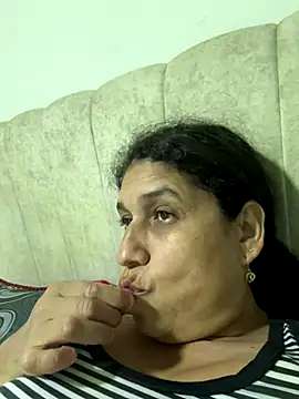 Snapshot of siri_duque chatting on December 3, 2025, 2:12 am siri duque online show from December 3, 2025, 2:12 am