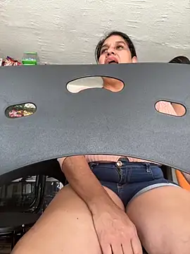 Snapshot of siri_duque chatting on October 22, 2025, 5:34 pm siri duque online show from October 22, 2025, 5:34 pm