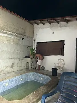 Snapshot of Leo_bunny_hot chatting on December 1, 2025, 8:48 am Leo bunny hot online show from December 1, 2025, 8:48 am