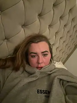 Snapshot of Mia_MilesXXX chatting on March 23, 2026, 4:45 am Mia MilesXXX online show from March 23, 2026, 4:45 am