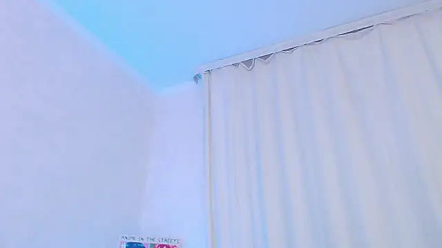 amelia sunlight online show from June 24, 2026, 3:43 pm