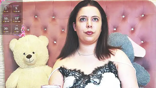 SophiaStarr online show from April 15, 2026, 6:23 pm