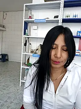 Megan jennerr online show from September 10, 2025, 3:33 pm