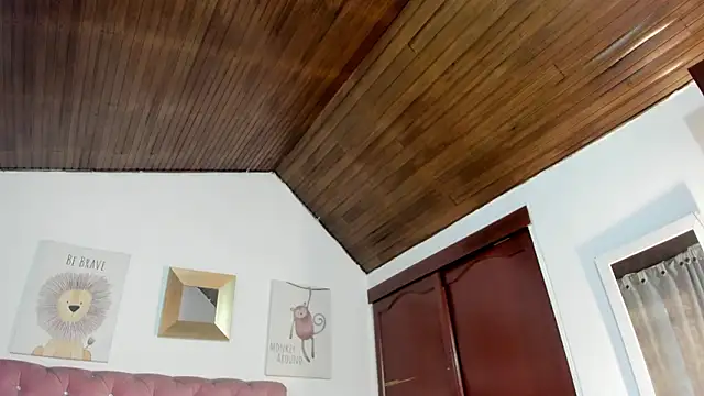 CelessteRedds online show from February 5, 2026, 12:01 pm