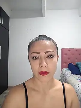 Venus-Wood online show from February 3, 2026, 3:28 pm