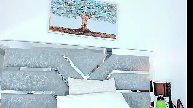 Slut Milf  online show from February 24, 2026, 7:26 pm