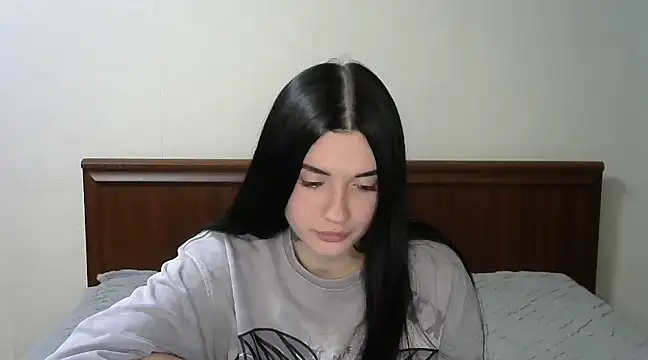 Liana diva online show from March 12, 2025, 8:41 pm