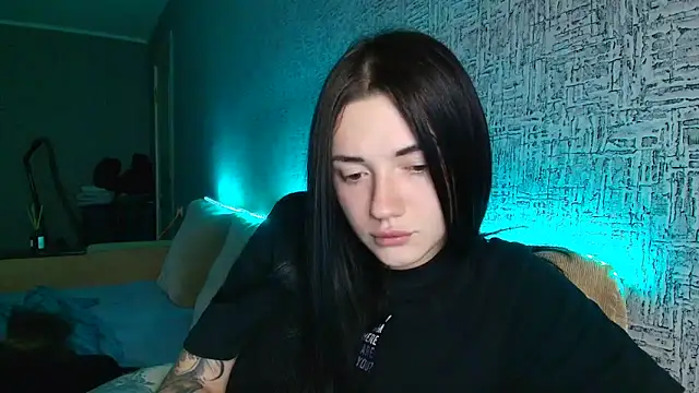 Liana diva online show from November 20, 2025, 8:15 am