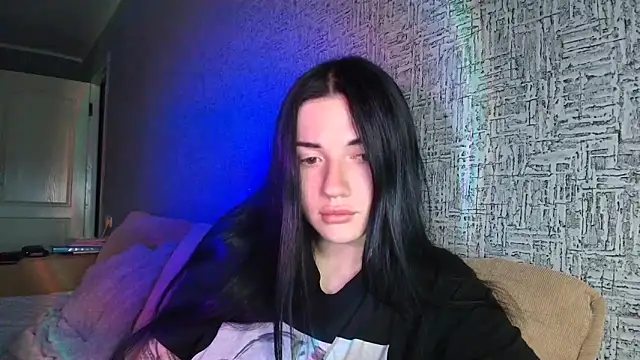 Liana diva online show from April 4, 2026, 3:18 pm