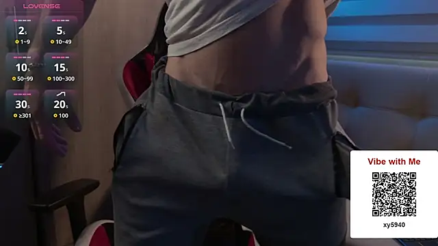 AxelFairchaild online show from April 18, 2026, 12:51 pm