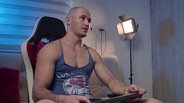 AxelFairchaild online show from May 12, 2026, 1:28 pm
